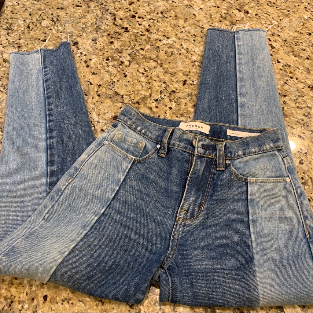 Brand New Condition Pacsun Vintage Jeans Size 22